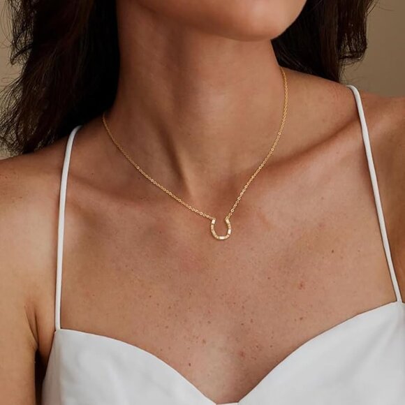 Neiman Marcus 14K Gold Plated Horseshoe Clover Pendant Necklace - Picture 2 of 5